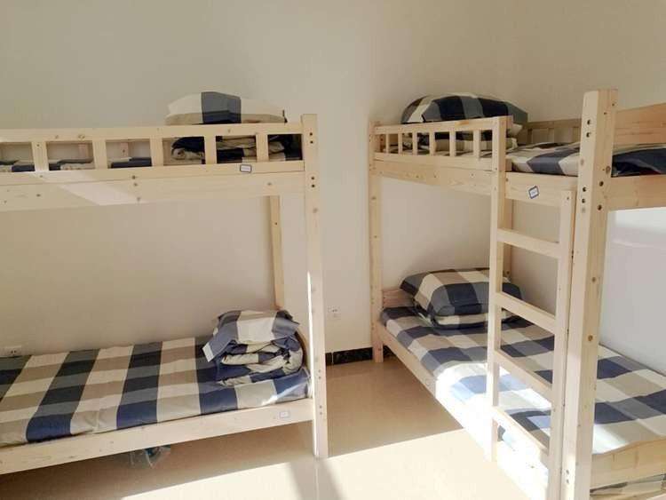 20191213/5df38ad977c3e.jpg 員工宿舍上下鋪木床.jpg