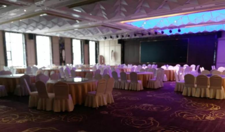 20191224/5e0230ffe19d7.jpg 華陽(yáng)飯店宴席桌.jpg