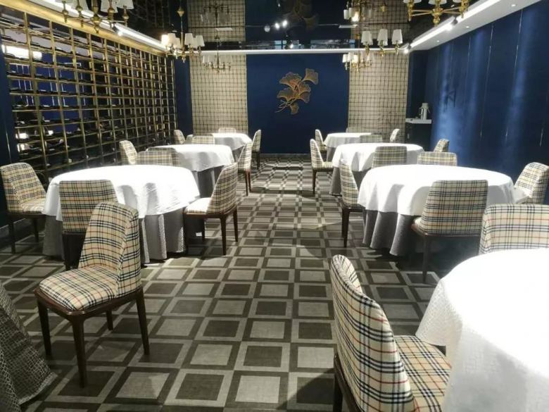 20191225/5e03789ea564b.jpg 香港榮記餐桌椅定制案例.jpg