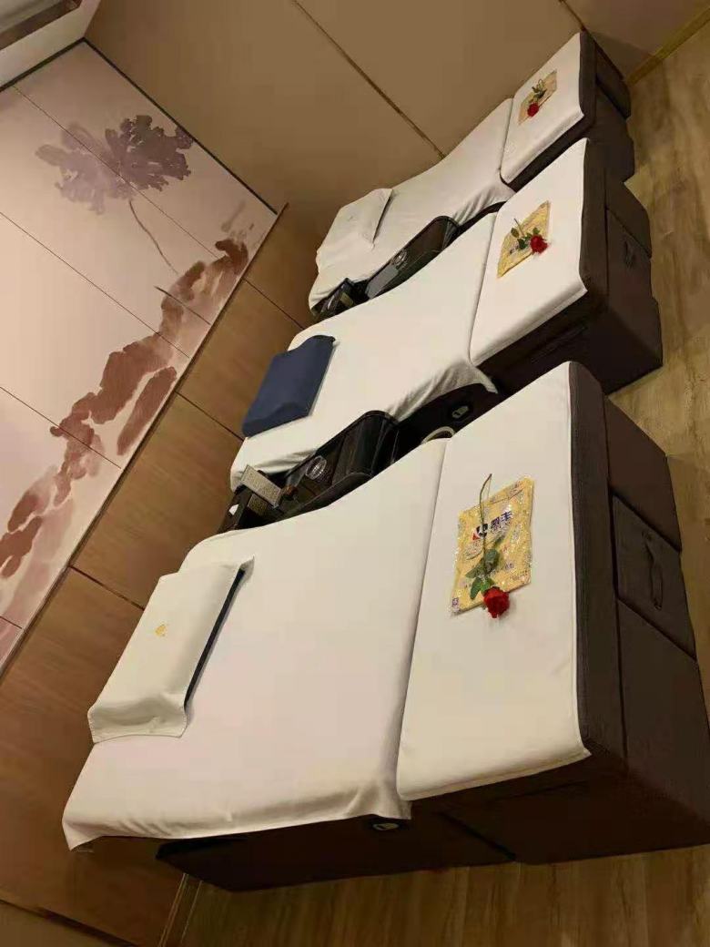 20210718/60f3d1a22b354.jpg 西安足浴沙發廠給足浴店安裝.jpg