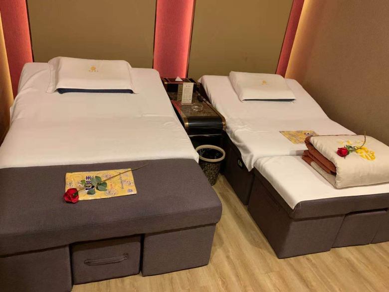 20210905/61348c525feb5.jpg 西安足浴沙發床工廠展廳.jpg