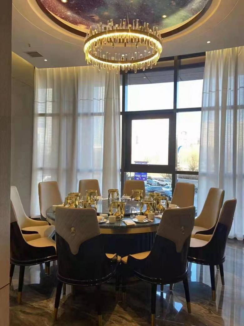 20211215/61b9705450740.jpg 酒店豪華包間圓餐桌.jpg