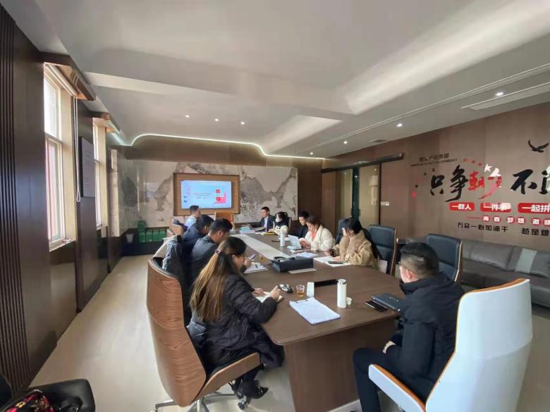 20230114/63c2af9b38aa3.jpg 博菲克業務部邊總主持會議.jpg