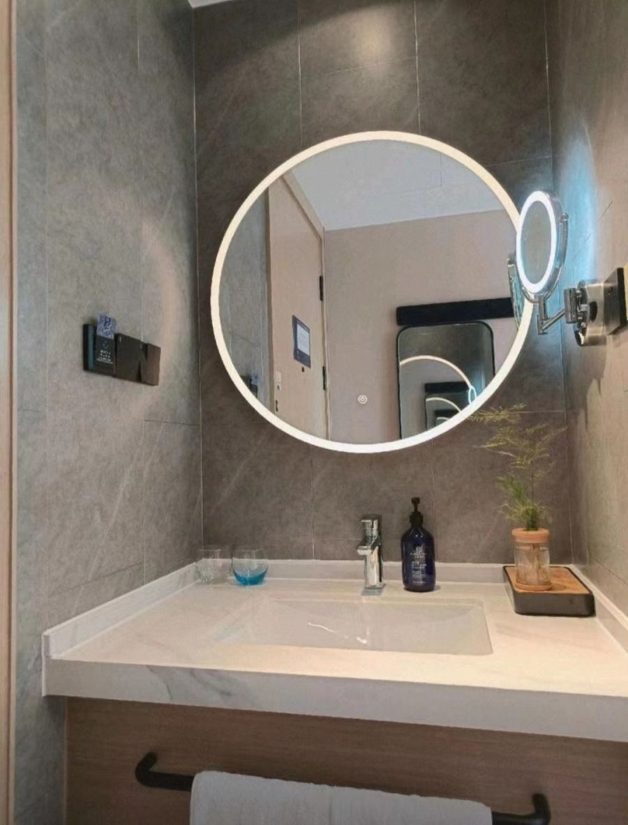 20230518/646611cd6bbd6.jpg 星程酒店浴室柜安裝完成.jpg