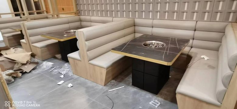 20230925/6511a2533397d.jpg 火鍋店桌椅卡座.jpg