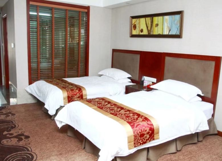 20240420/662364c1b3dd2.jpg 盛圓商務酒店客房原有家具.jpg