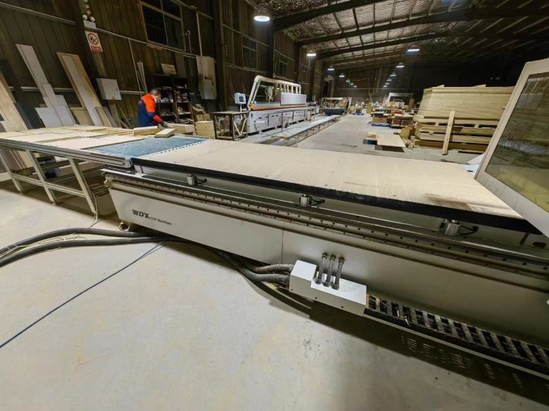 20240421/6624cb1e9e03d.jpg 酒店家具生產設備.jpg